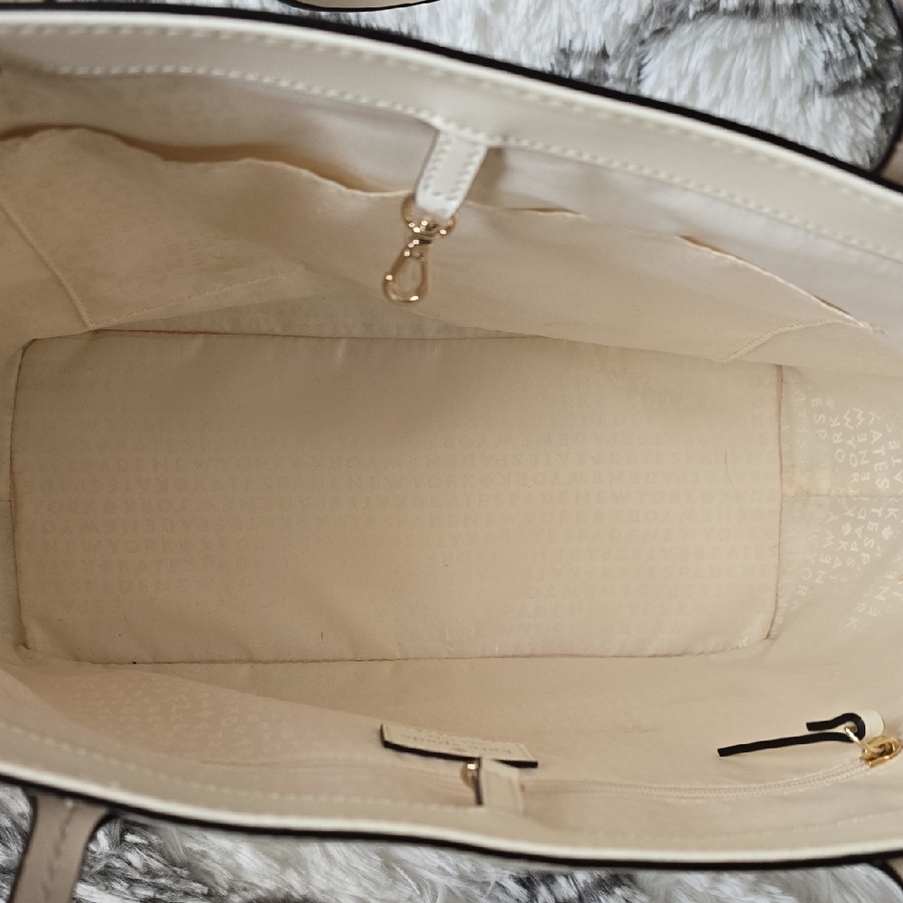 Kate Spade Chic Cream Cut-Out Tote Bag - Picture 9 of 11